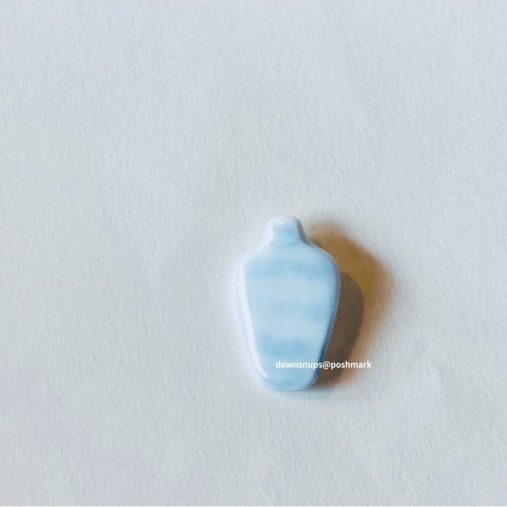 Vintage porcelain minimalist vase pin brooch